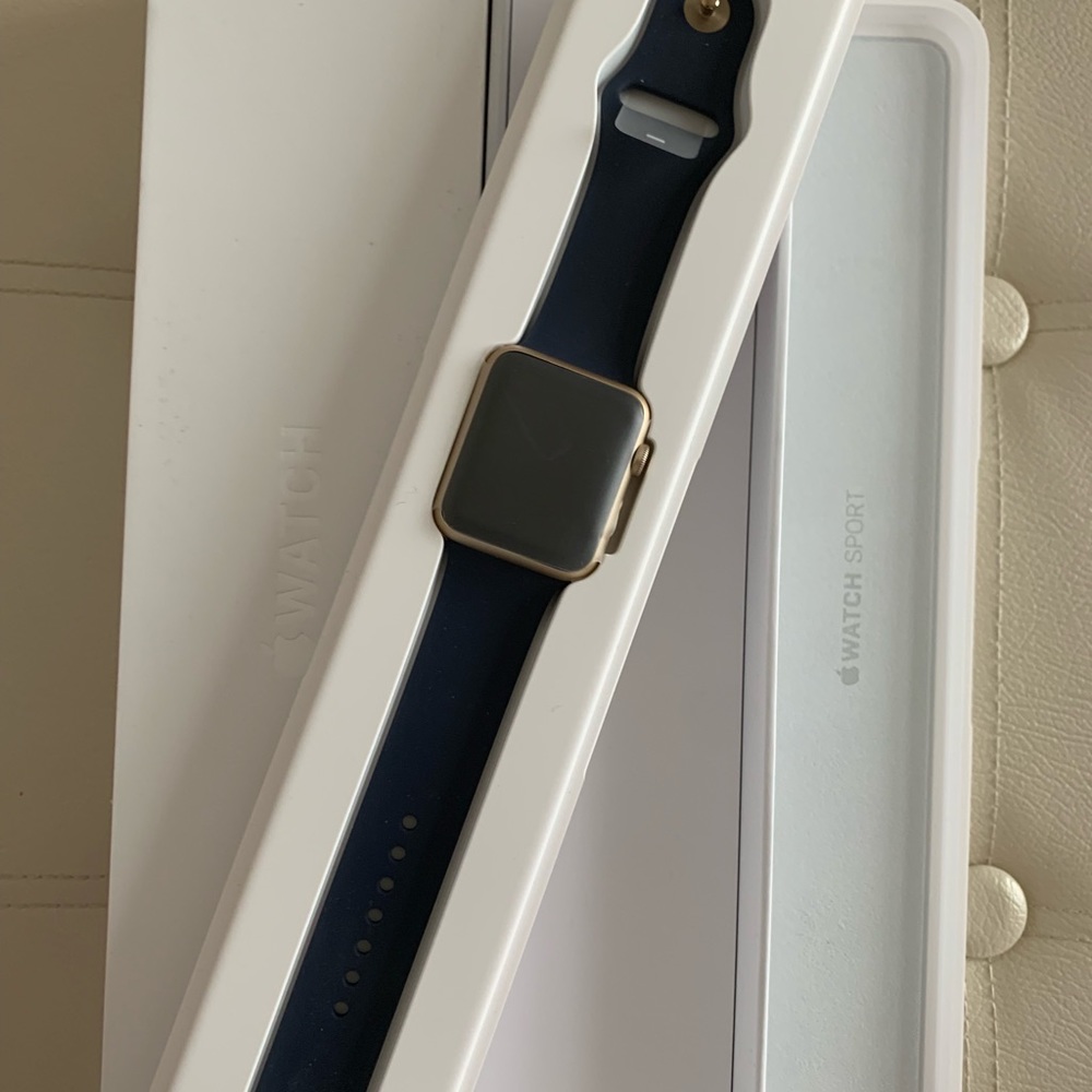 Apple Watch Sport in Midnight Blue